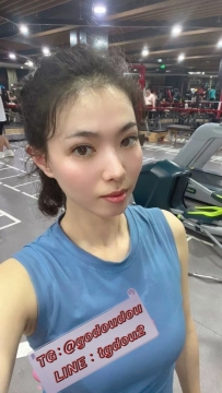 #南部：溫妮 160/45/D+ 29歲