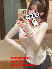 #台中：小茜 162/45/E 19歲